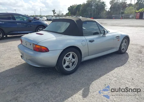 1998 BMW Z3 1.9 из США, поврежденный, VIN 4USCH7321WLE05672